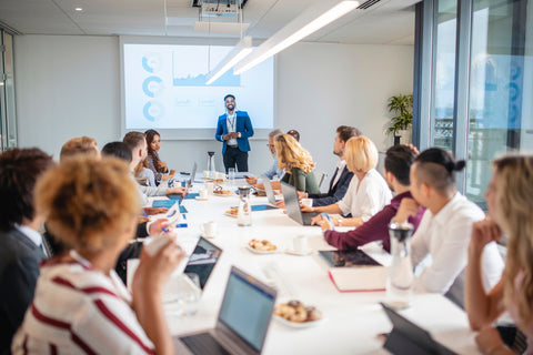 Databahn Sales Intelligence that wins the room